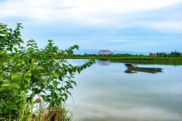 Lima puluh dua area mengamati burung