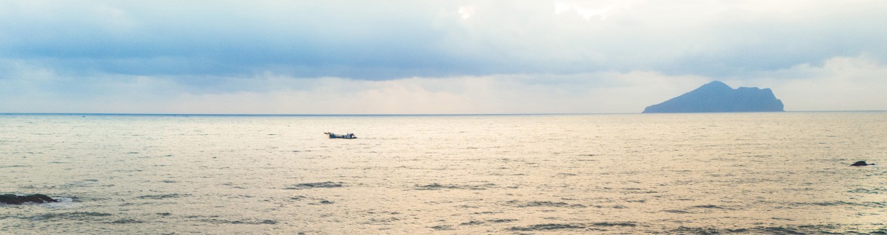 북동쪽 코너 曙 라이트 배너