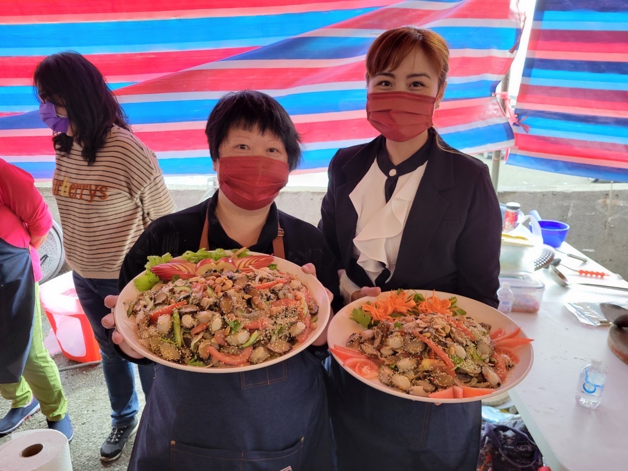 Contestants of Gongliao Abalone Cooking