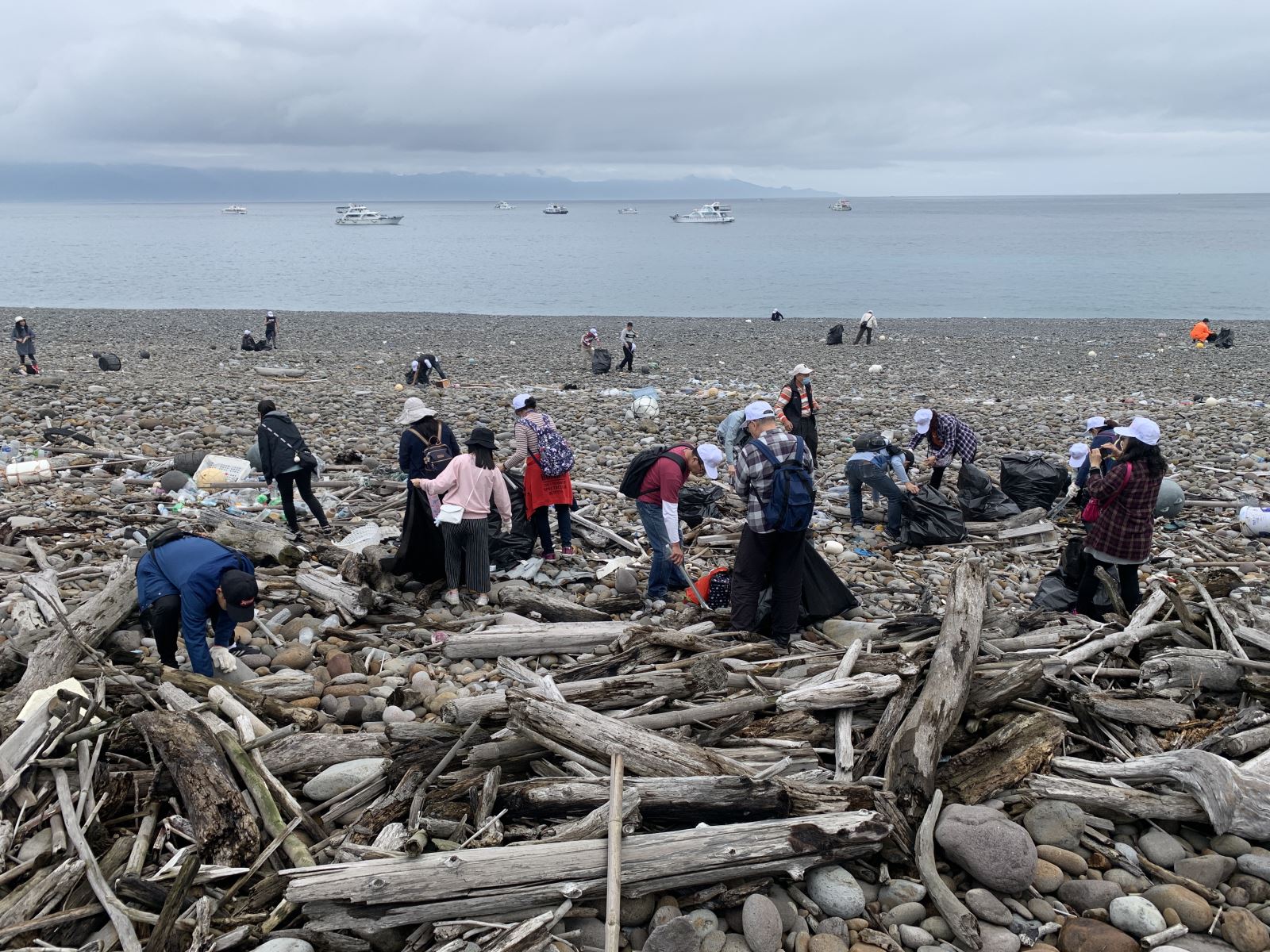 Pantai Bersih Pulau Guishan