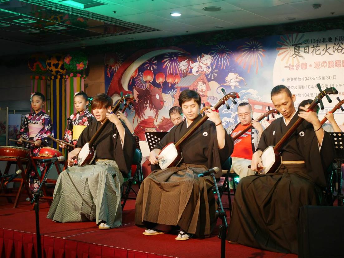Performance group - Tsugaru Shamisen