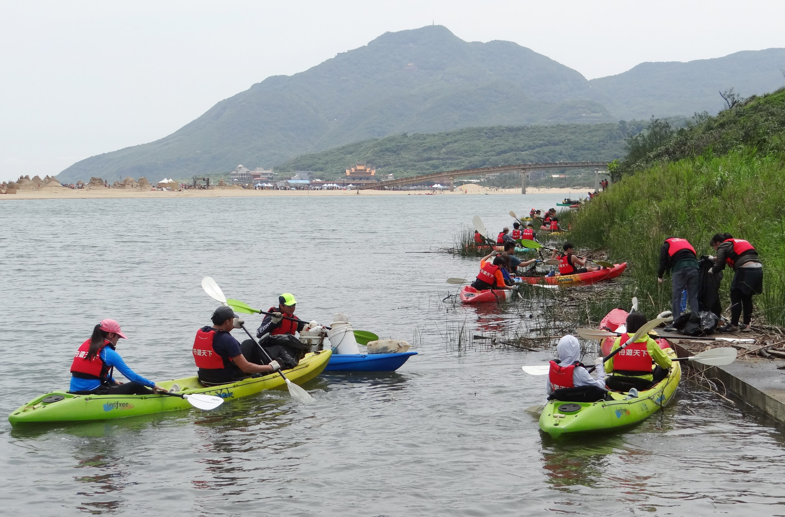 Fulong Shuangxi River Canoeing