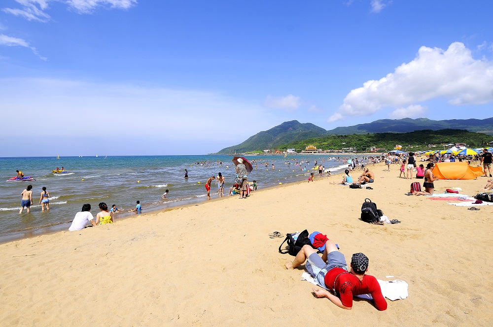 體驗東北角陽光、沙灘、浮潛、獨木舟等海上活動